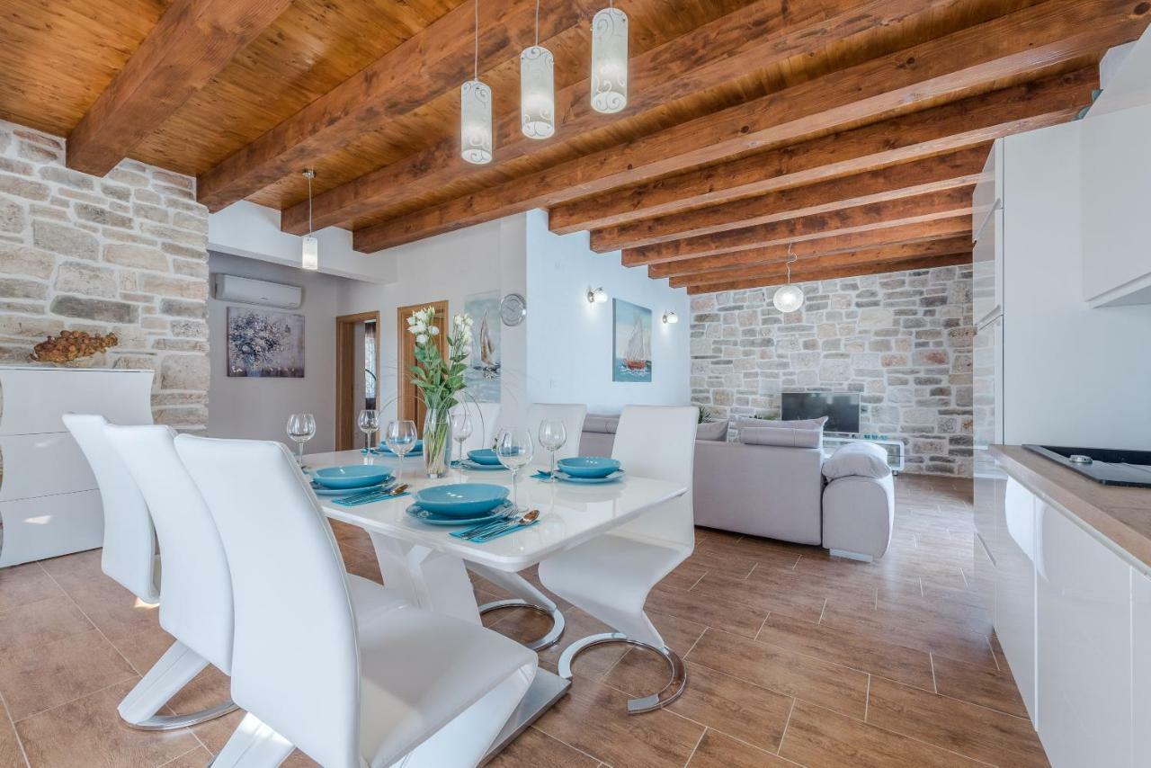 Villa Delozija Sukošan المظهر الخارجي الصورة